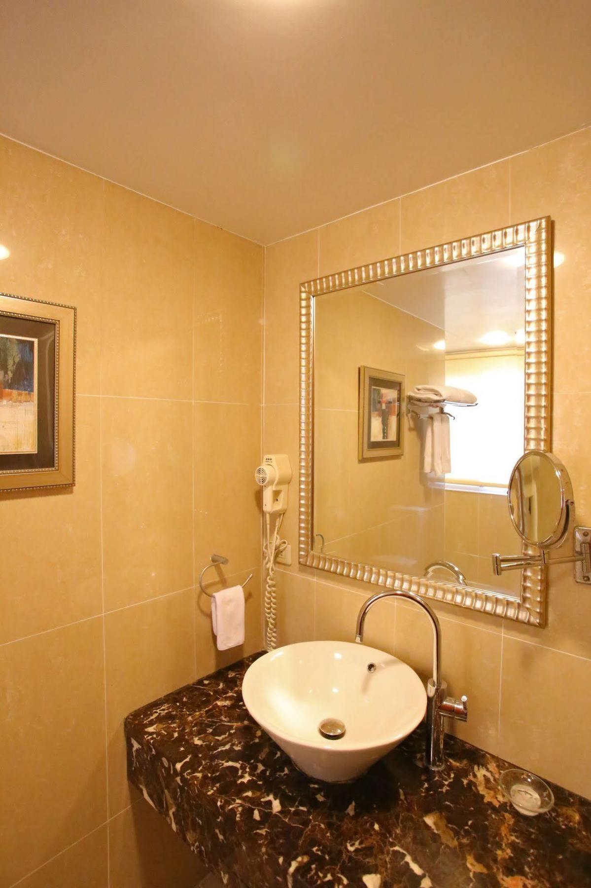 טאיפיי Elegance Hotel מראה חיצוני תמונה